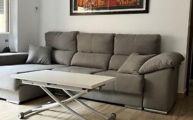 Apartamento En Camino De Ronda De Dos Habitaciones Y Salon