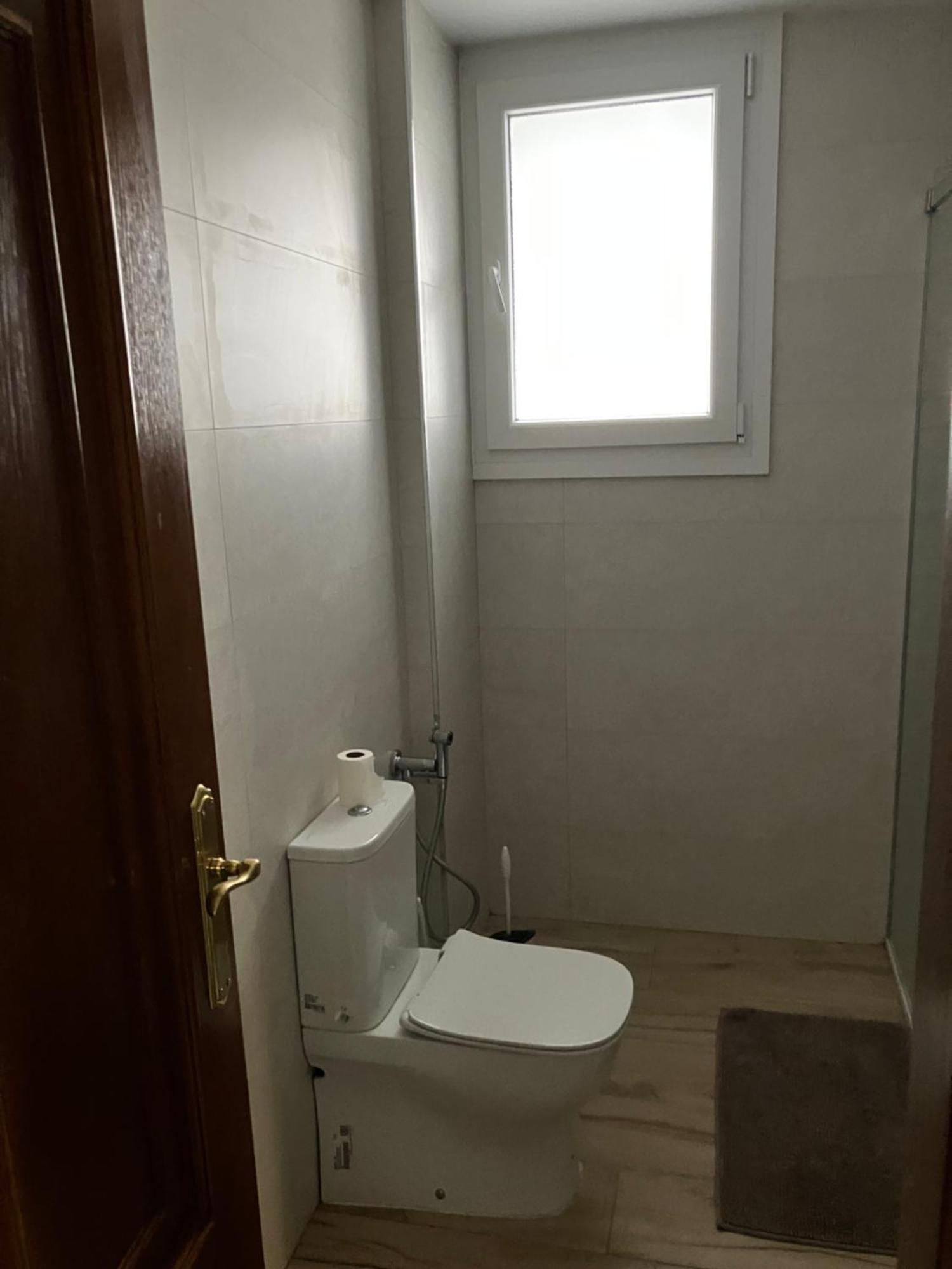 Apartamento En Camino De Ronda De Dos Habitaciones Y Salon Granada Exterior foto